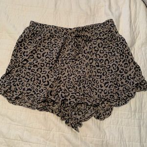 American eagle ruffle shorts